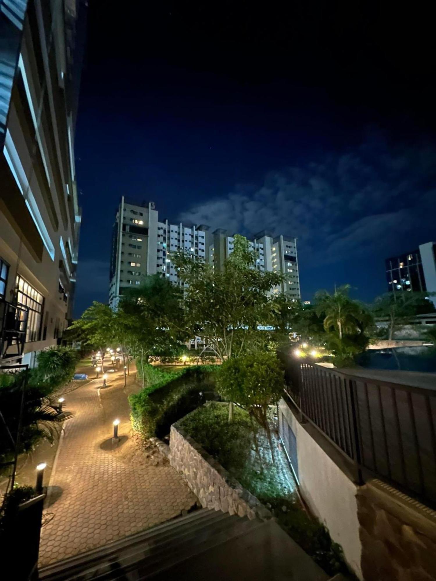 Arlowes At 20F Grand Residences Cebu Ngoại thất bức ảnh